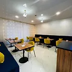 Hotel Salut 4*