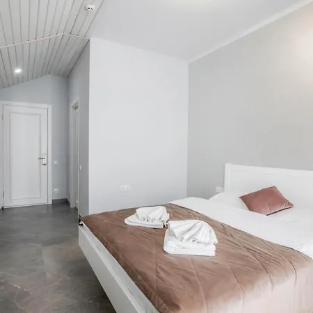 Hotel Salut 4*