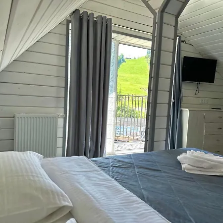 Salut 4* Boekovel