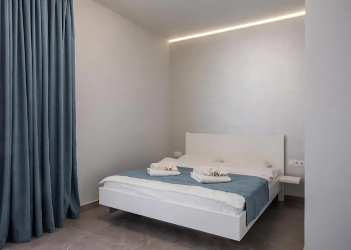 Ξενοδοχείο Salut 4*